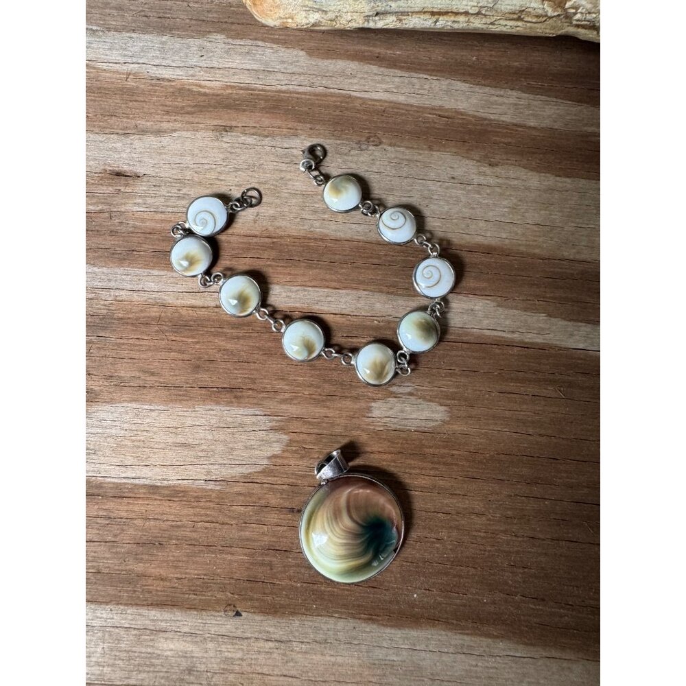 Sterling Silver Operculum Shiva Eye Shell Cats Eye Pendant Bracelet Set